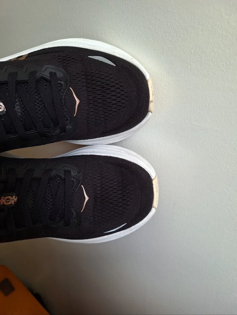 Hoka  Bondi 9 Women's  Black/Rose Size  9B